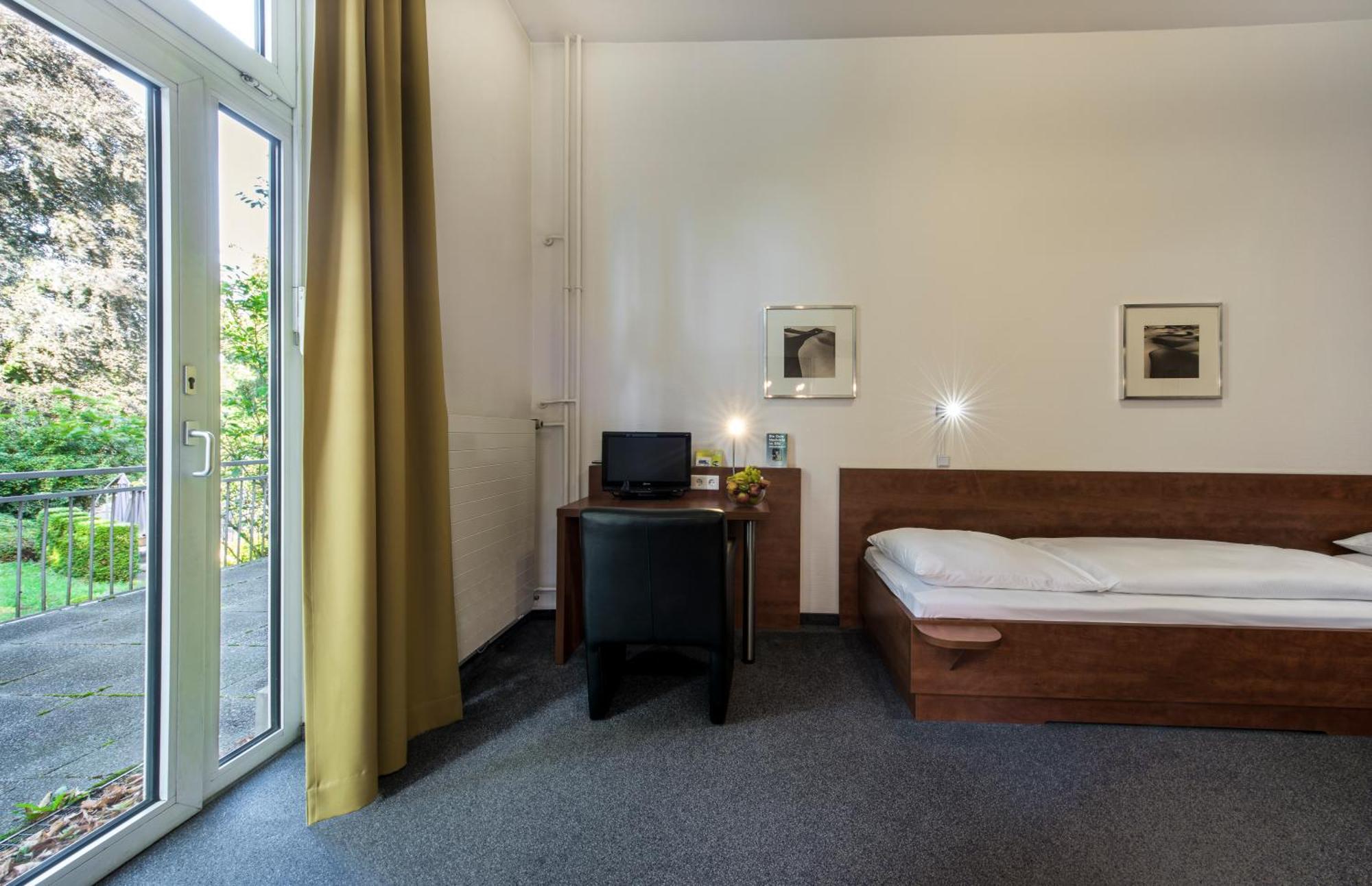 Cjd Bonn Castell Hotel Ruang foto