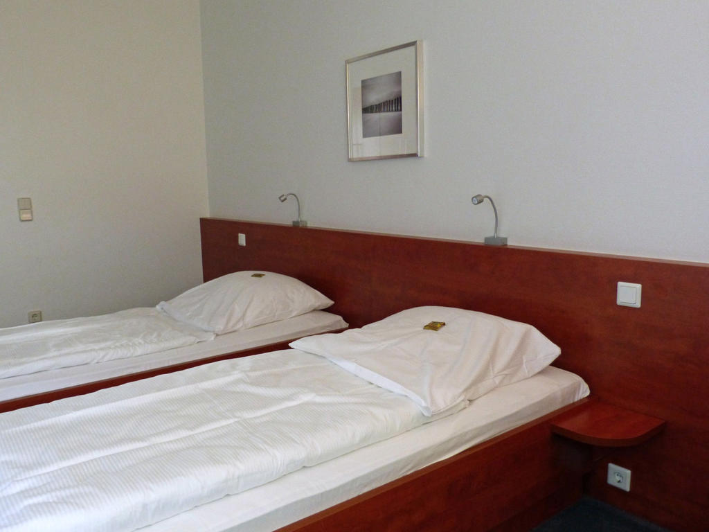 Cjd Bonn Castell Hotel Ruang foto