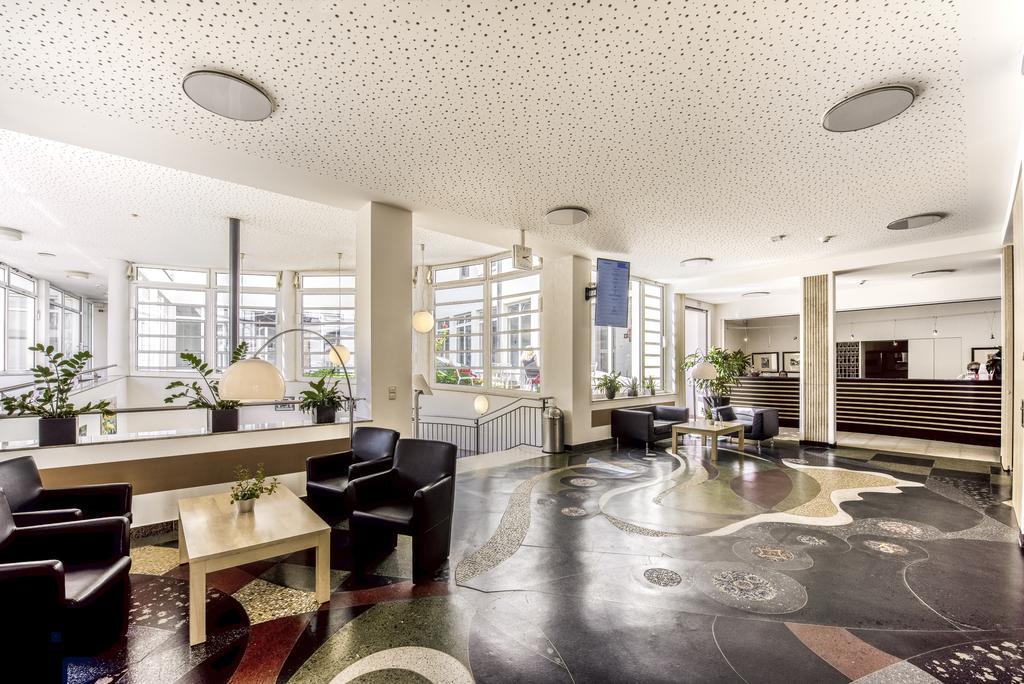 Cjd Bonn Castell Hotel Bagian luar foto