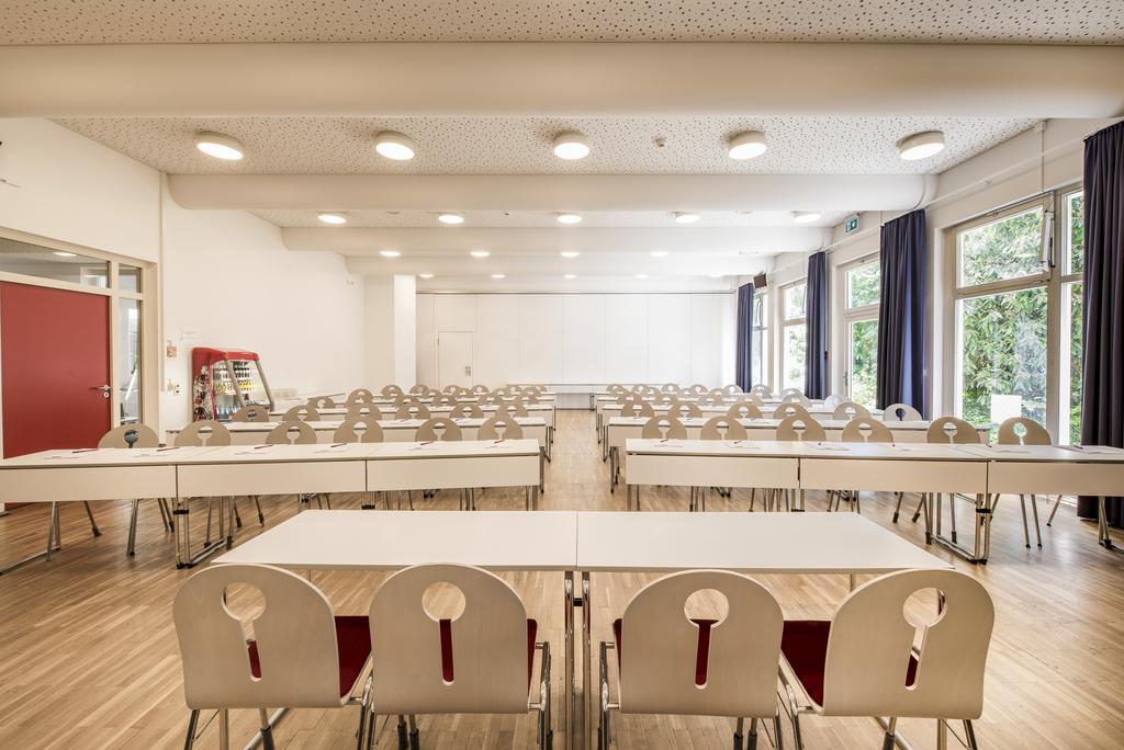 Cjd Bonn Castell Hotel Bagian luar foto